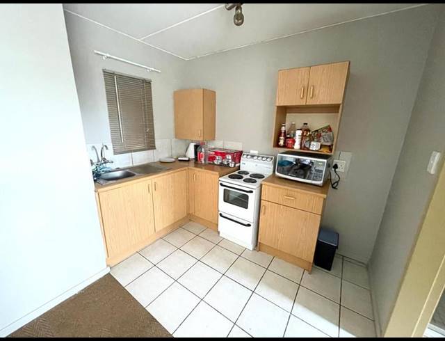 0 BEDROOM APARTMENT FOR SALE IN KANNONIERS PARK
